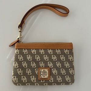 Dooney & Bourke 1975 Wristlet